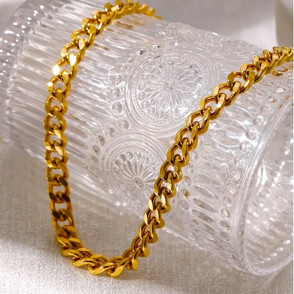 🔵𝟲𝟱%𝗢𝗙𝗙 𝗯𝘂𝗻𝗱𝗹𝗲𝘀 𝟯+🔵 NEW Gold Thick Curb Stainless Steel Necklace - Picture 6 of 16